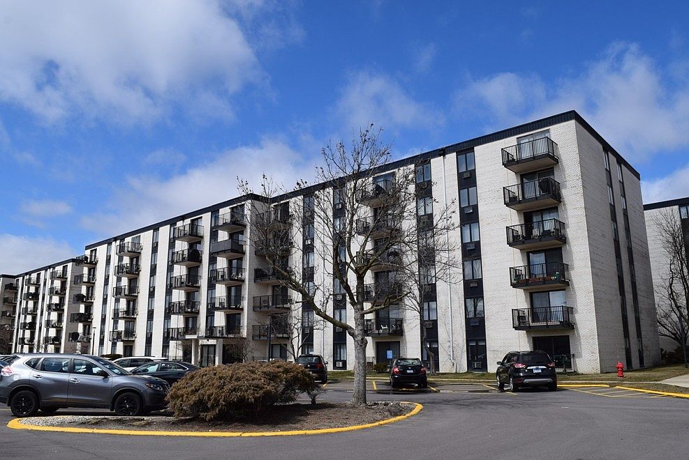 9098 W Terrace Dr APT 1F, Niles, IL 60714 Zillow