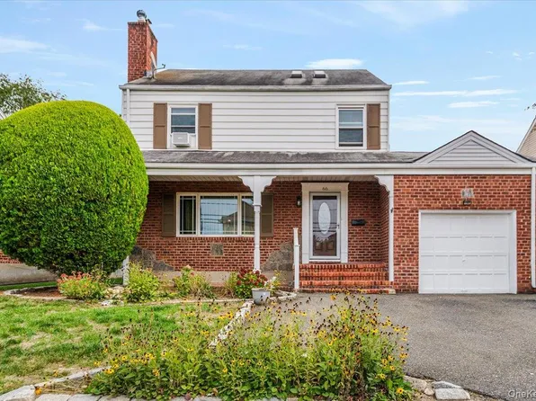 66 Dubois Avenue, Valley Stream, NY 11581