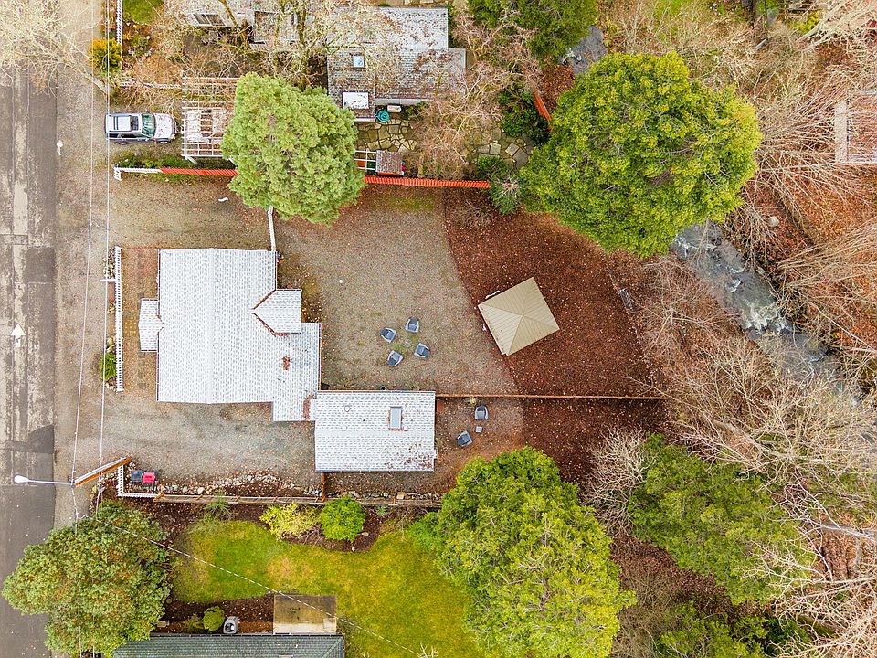 225 W D St, Jacksonville, OR 97530 | Zillow