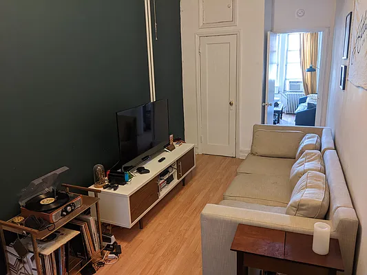 Rented by Urban Pads | media 12