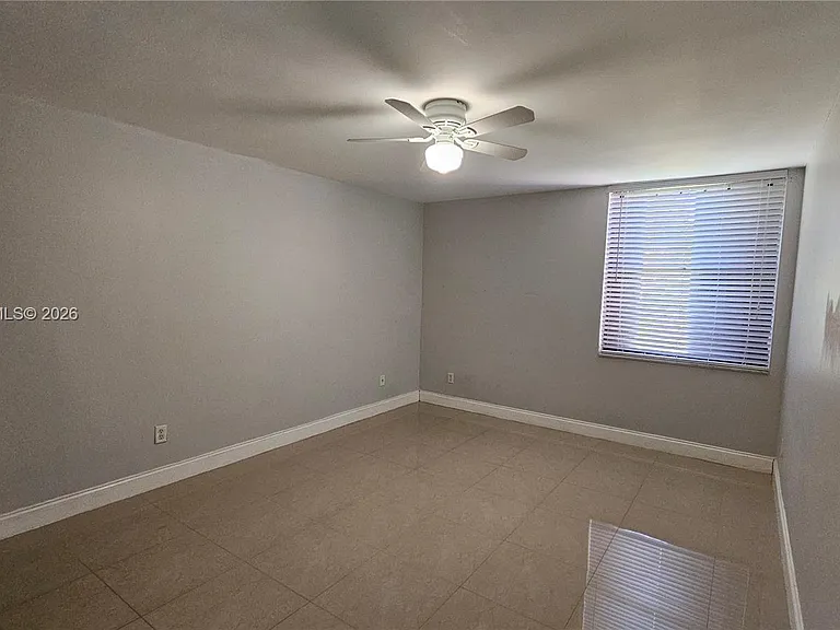 14311 N Kendall Dr #407A — Photo 6