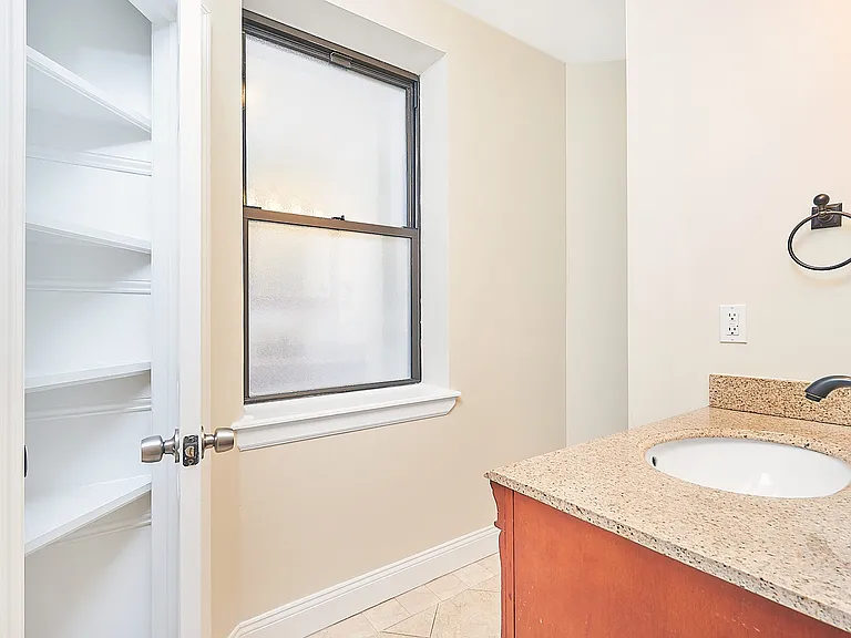 223 W 115th St #2 — Photo 10