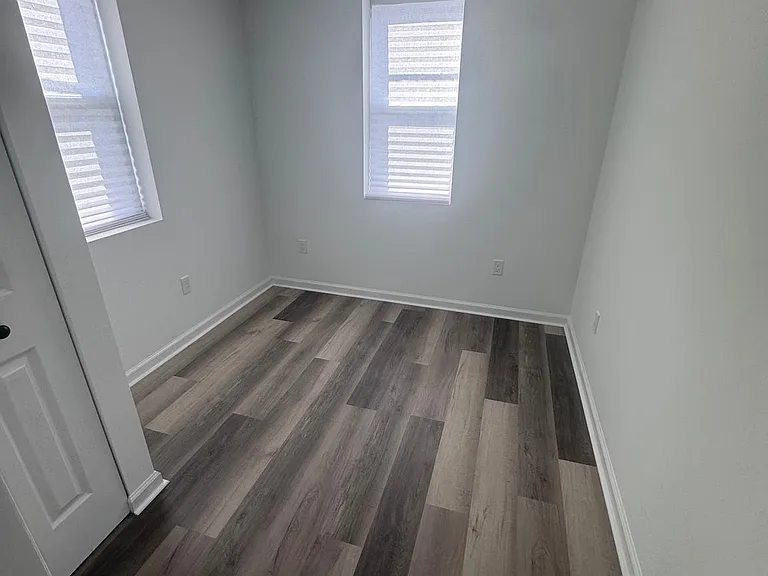 5012 W Stiles St #2 — Photo 4