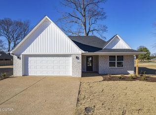 77 Grande Pines Cv, Jackson, TN 38305