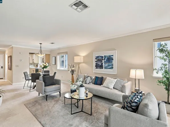 1298 Walden Rd APT 200, Walnut Creek, CA 94597