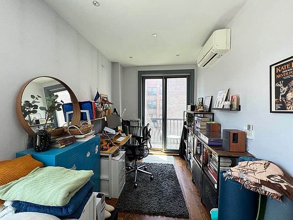 5th image of 264 Sullivan Pl APT 4C