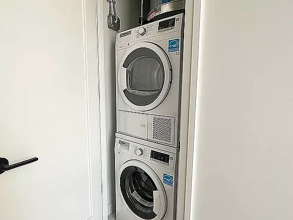 5th image of 564 Saint Johns Pl Penthouse 828