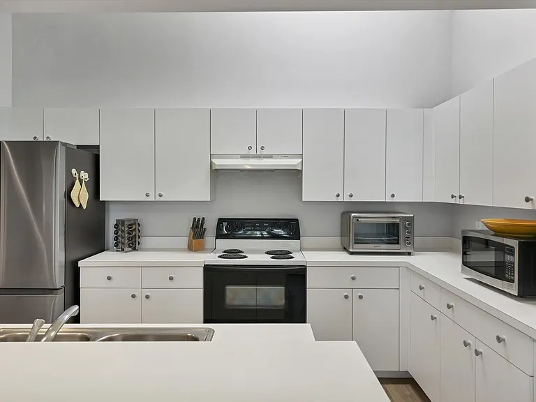 7234 Eleanor Cir #203 — Photo 15