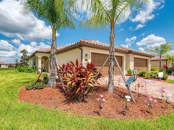 5th image of 12545 Felice Dr