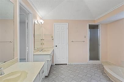2nd image of 616 Bright Angel Trl #1A-689191