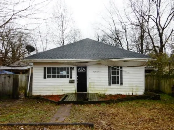 818 Cherry St, Poplar Bluff, MO 63901