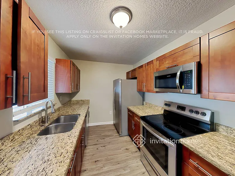 17035 SW 145th Ave — Photo 6