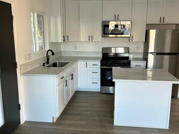 7059 Stanford Ave, La Mesa, CA 91942