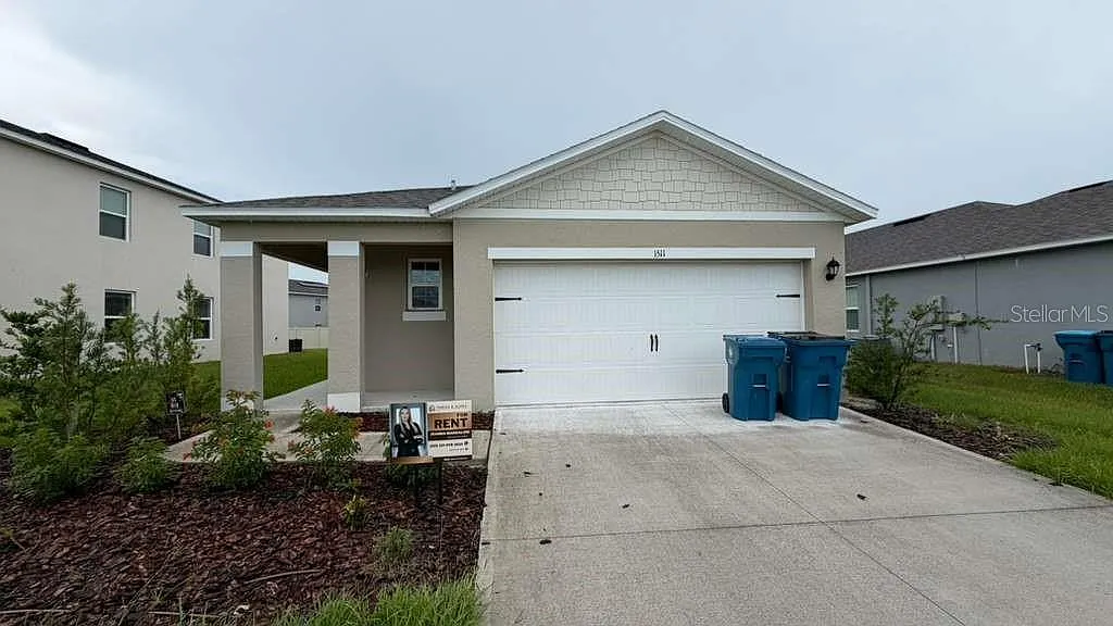 3 bed, 2.0 bath, 1625 sqft, $2,200 — Photo 1
