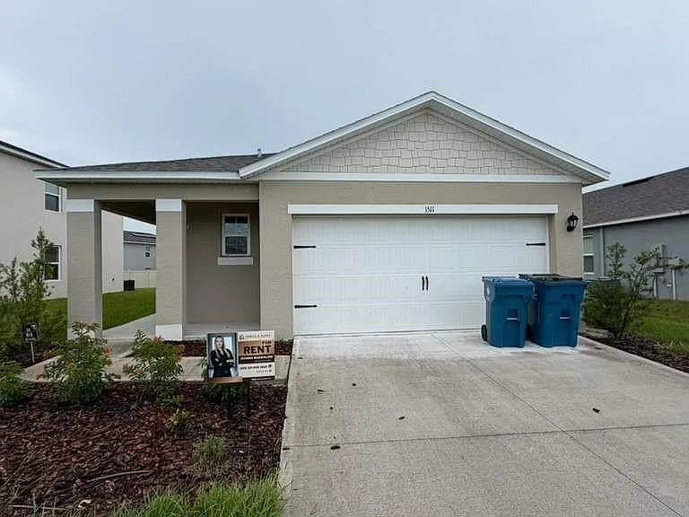 1511 Catbriar Way — Photo 1