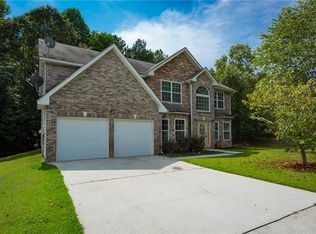 573 Ironstone Dr, Fairburn, GA 30213