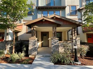 11760 Carriage Ln, Whittier, CA 90601
