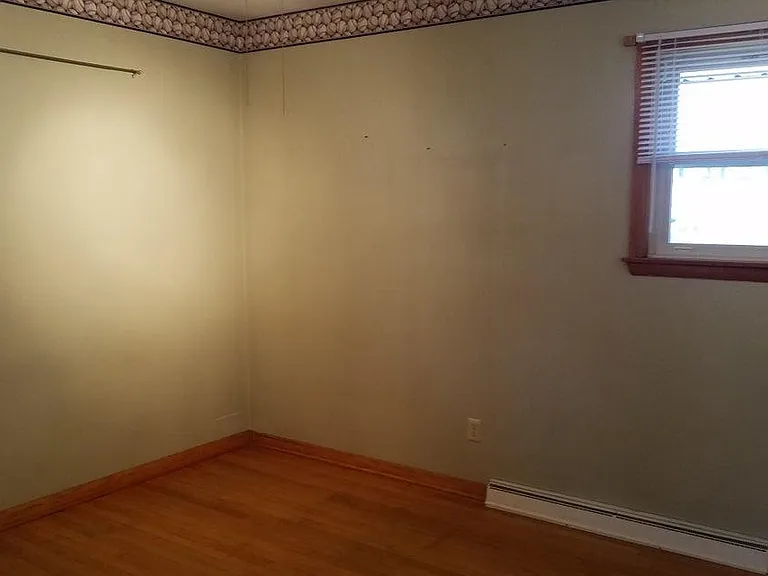 465 Mary St — Photo 10