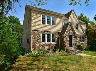 28 Park Ave, Windsor, CT 06095