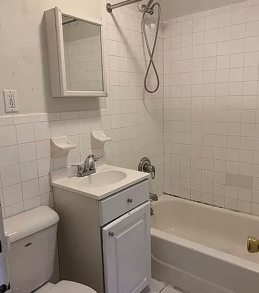 1037 Bergen St #WB3 — Photo 4
