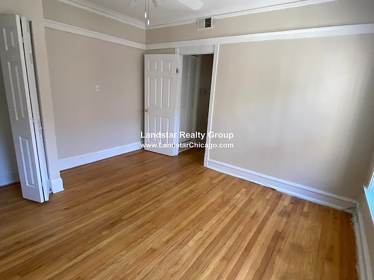 1967 W Foster Ave #3 — Photo 12