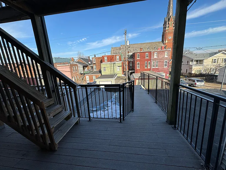 1540 Central Ave #2S — Photo 4