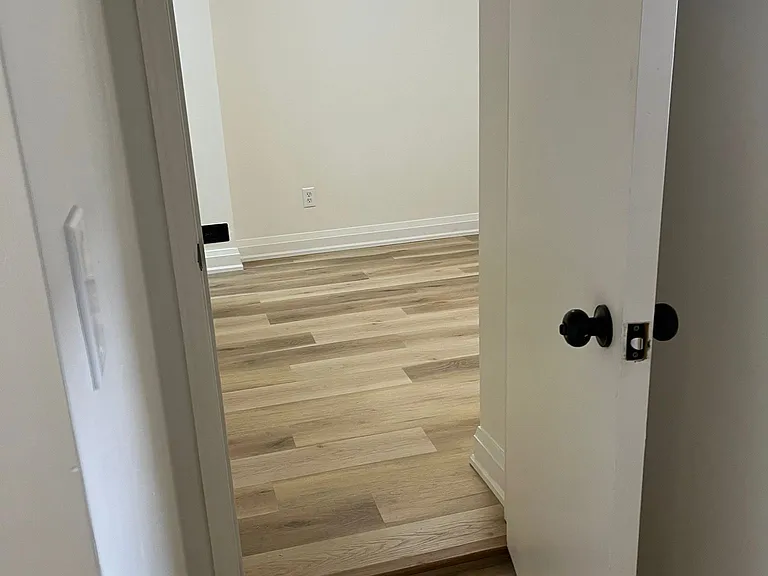 98 Frontenac Ave #1 — Photo 19