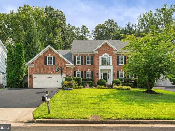 13757 Royal Red Ter, Chantilly, VA 20151