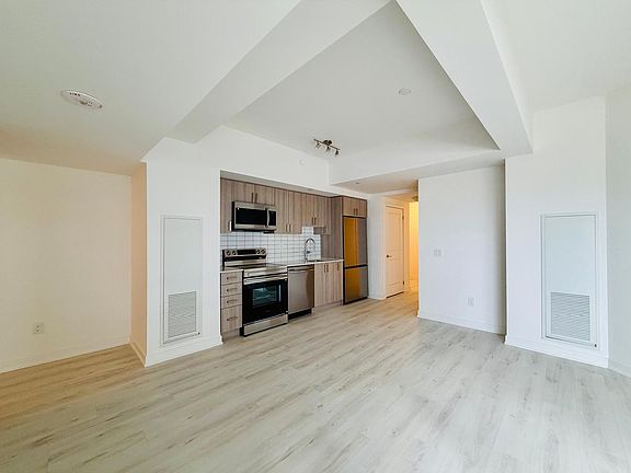 4th image of 1010 Sandy Beach Rd #401