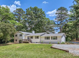 2108 Miranda Rd, Charlotte, NC 28216