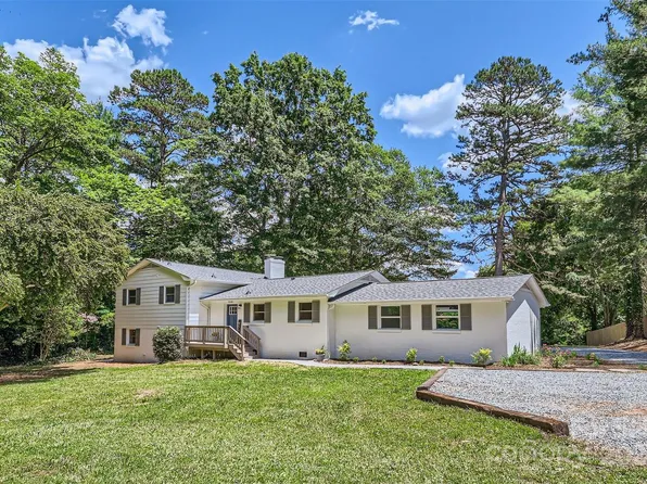 2108 Miranda Rd, Charlotte, NC 28216