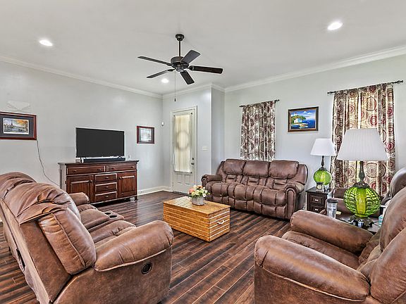 2nd image of 7444 Buckskin Dr