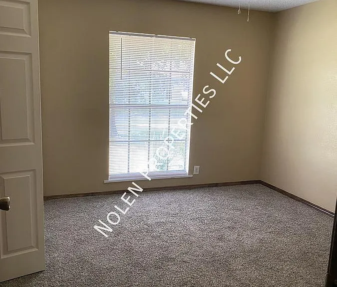 3014 W Delta Dr — Photo 10