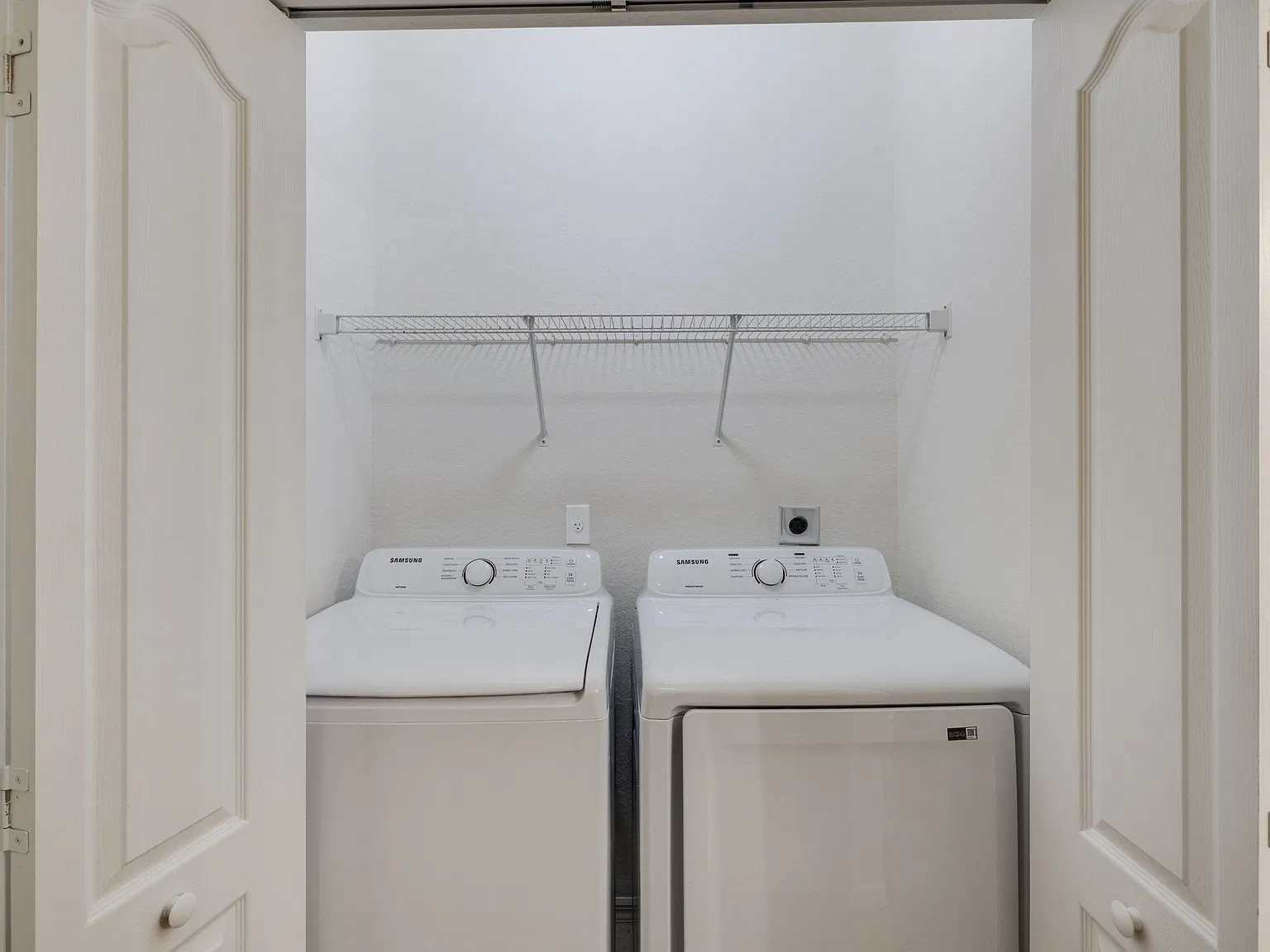 2 bed, 1154 sqft, $1,900 — Photo 4
