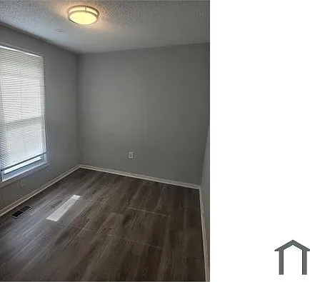1755 Abbotston St — Photo 7