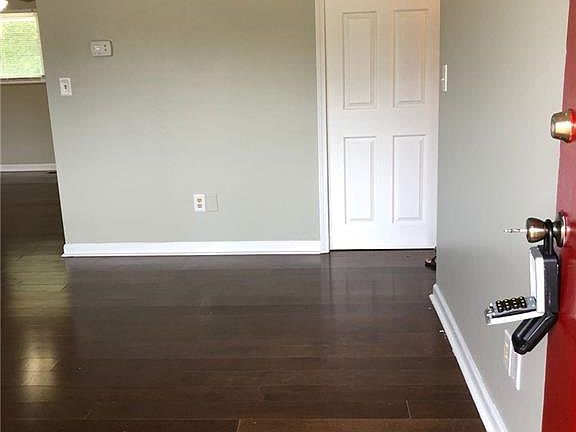 2nd image of 5114 Mariner Dr
