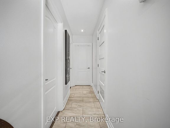 5th image of 1262 Kelly Rd