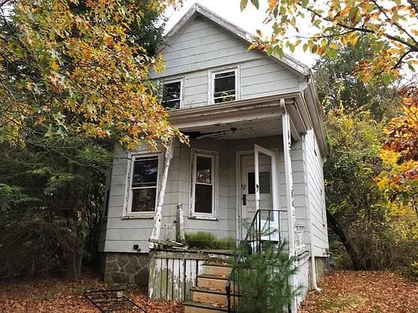 1st image of 62 Beal Ave