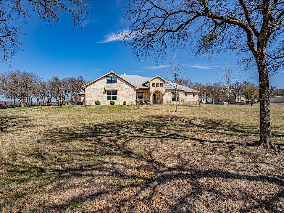 1st image of 3250 Neri Rd