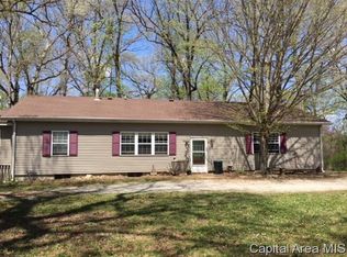 22557 Sulphur Springs Rd, Atwater, IL 62572