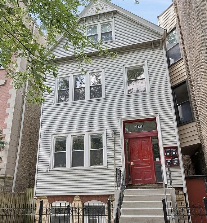3334 N Sheffield Ave #3