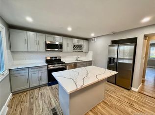 137 Towne House Rd #137, Hamden, CT 06514