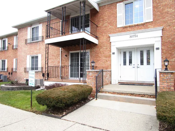 30751 Shiawassee Rd APT 26A, Farmington, MI 48336