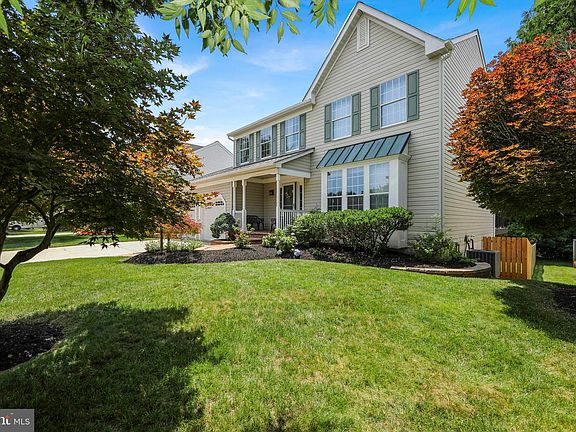 4th image of 117 Europa Blvd