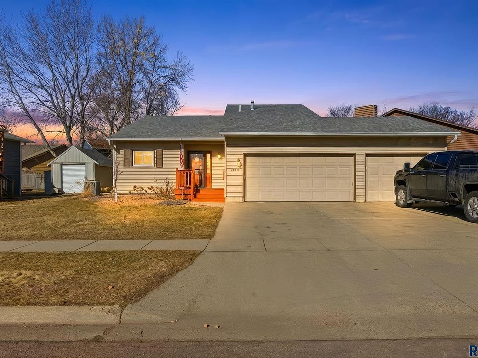 1st image of 5008 E Centennial Ln