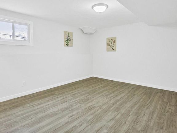 Large Bedroom