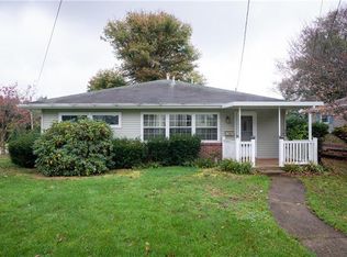 604 Nelson St, Grove City, PA 16127