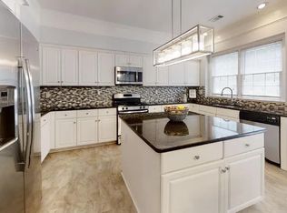 1945 Lytham Ct, Dunwoody, GA 30338