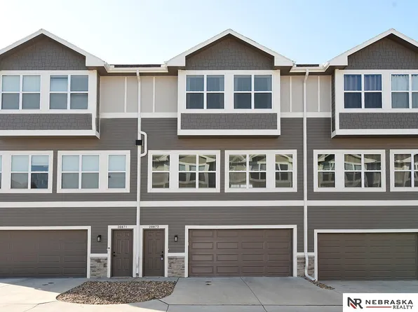 20873 T Ct, Elkhorn, NE 68022