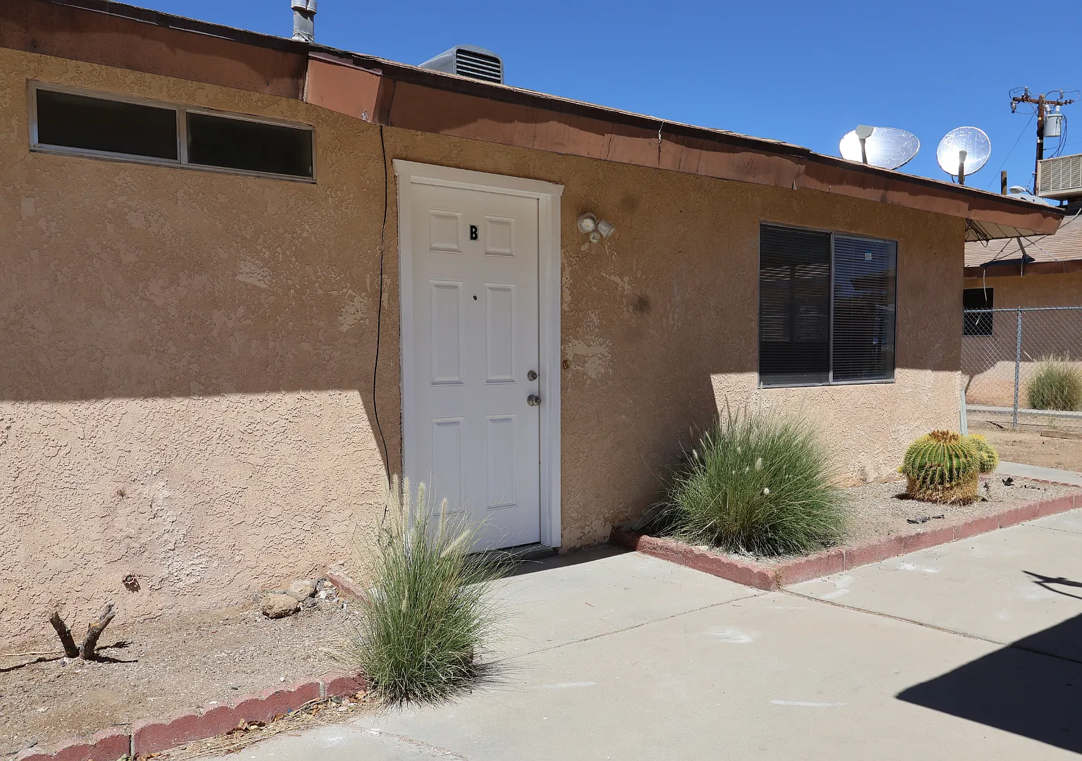 MOY430 — Photo 2